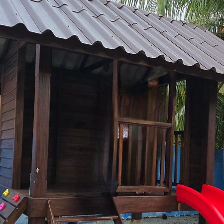Casa Tiga Homestay Besut Kampung Kuala Besut Exteriér fotografie
